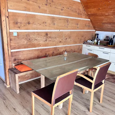 Haus 45 *